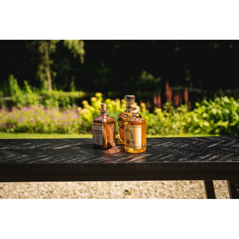 Table mange debout moderne pliante Rectangulaire 4 personnes en Métal Bois de teck Noir Patiné Motif chevrons The Herringbone 