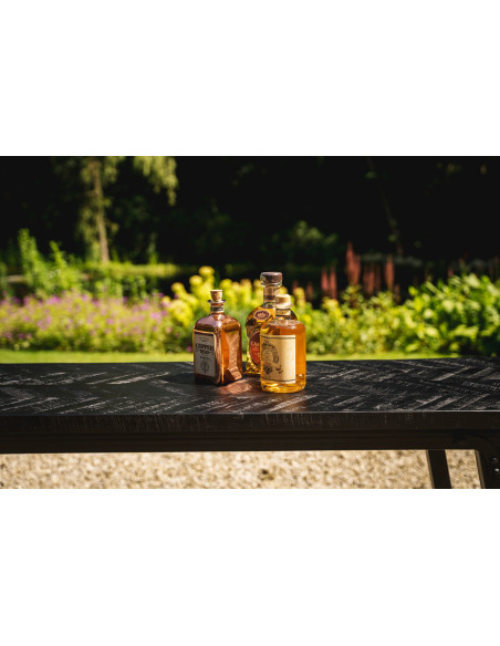 Table mange debout moderne pliante Rectangulaire 4 personnes en Métal Bois de teck Noir Patiné Motif chevrons The Herringbone 