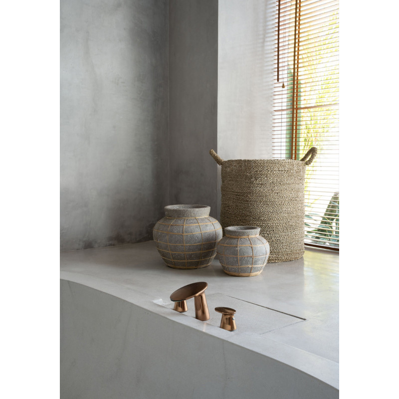 Vase Rond Hauteur 27 cm en Terre cuite Gris béton Raphia Naturel The Belly 