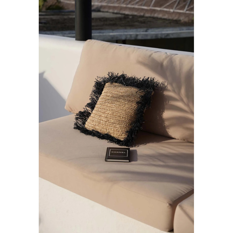 Housse de coussin Carrée 40x40 en Raphia Naturel Noir avec franges The Raffia Square 