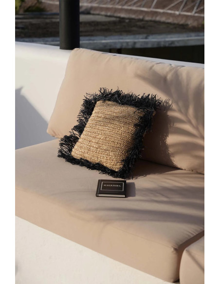 Housse de coussin Carrée 40x40 en Raphia Naturel Noir avec franges The Raffia Square 