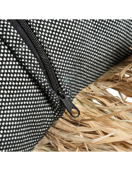 Housse de coussin Rectangulaire 50x30 en Coton Noir Raphia Naturel avec franges The Cotton Bonita 