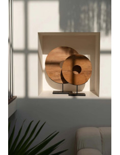 Sculpture moderne sur pied Disque Hauteur 60 cm en Bois de teck Naturel Métal Noir The Disk 