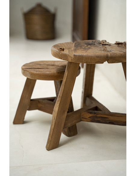 Tabouret rustique Rond Hauteur 33 cm en Bois de teck recyclé Naturel The Yatai 