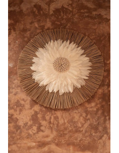 Décoration murale originale Jujuhat balinais 55 cm en Herbe Naturel Plume Blanc The Alang 