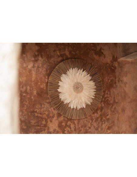 Décoration murale originale Jujuhat balinais 55 cm en Herbe Naturel Plume Blanc The Alang 