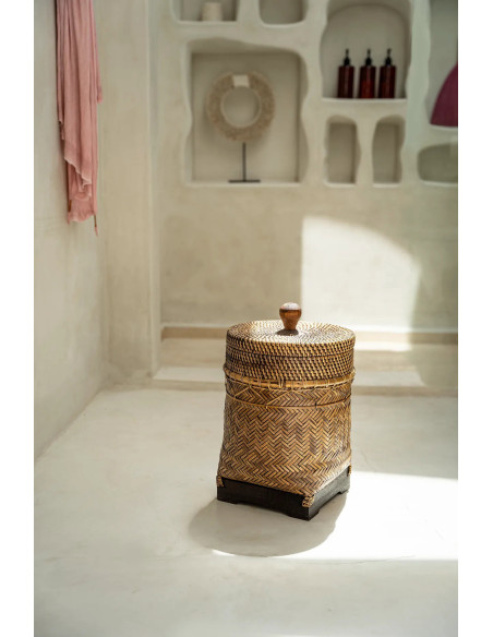 Panier à linge ethnique chic avec couvercle en Rotin Marron Naturel The Bathroom Bin 