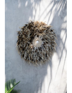 Décoration murale originale Jujuhat balinais 50 cm en Plume Gris Marron Coquillage Blanc The Coastal 