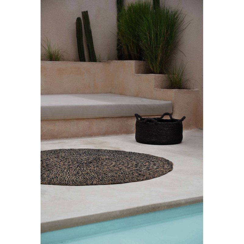 Grand Panier de rangement ethnique chic 4 poignées Rond 52 cm Jonc de mer Noir Tressé The Quatre Mains 