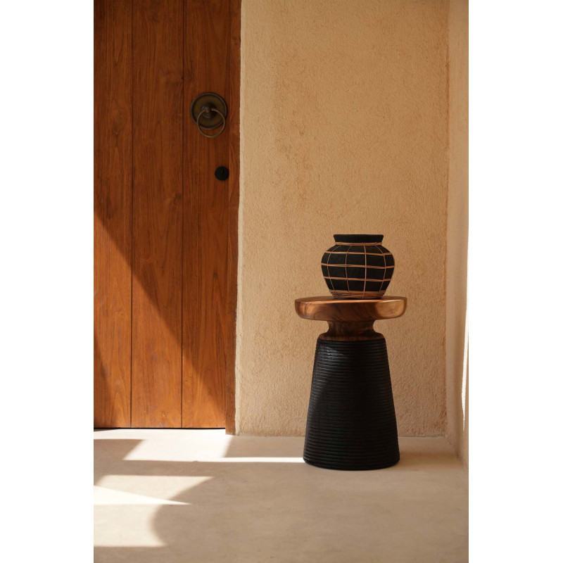 Vase Rond Hauteur 23 cm en Terre cuite Noir Raphia Naturel The Belly 