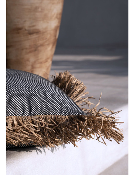 Housse de coussin Carrée 40x40 en Coton Noir Raphia Naturel avec franges The Cotton Bonita 
