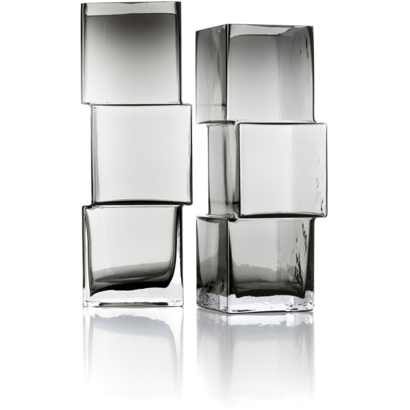 Vase design moderne glaçons Cubique H 27 cm Verre recyclé Gris foncé The Rummikub 
