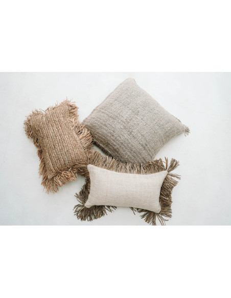 Housse de coussin Carrée 40x40 en Coton Beige avec franges The Oh My Gee 