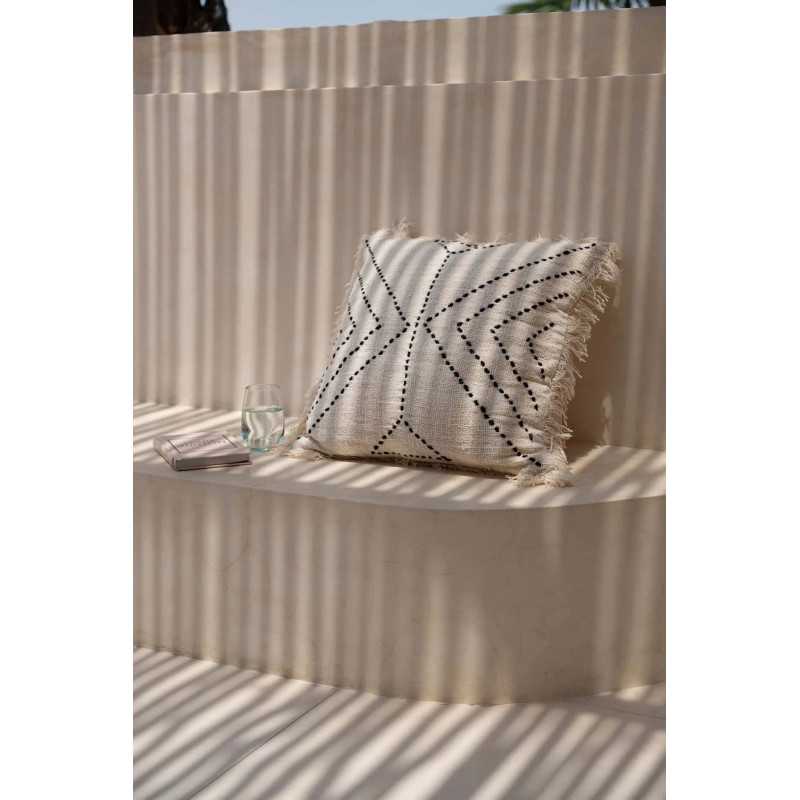 House de coussin originale Ethnique chic Carrée 50x50 en Coton Naturel Noir Avec franges The Tribal 