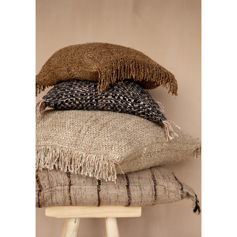 Housse de coussin Carrée 40x40 en Coton Brun avec franges The Oh My Gee 