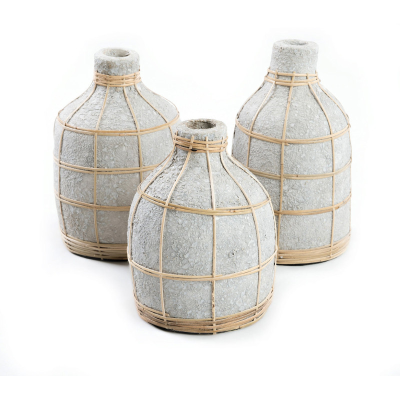 Vase Bouteille Hauteur 24 cm en Terre cuite Gris béton Raphia Naturel The Whoopy 