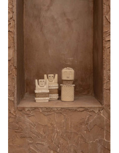 Statuette déco primitive wabi-sabi Hauteur 20 cm Grès Beige sable Coquillage The Sumba Stone 