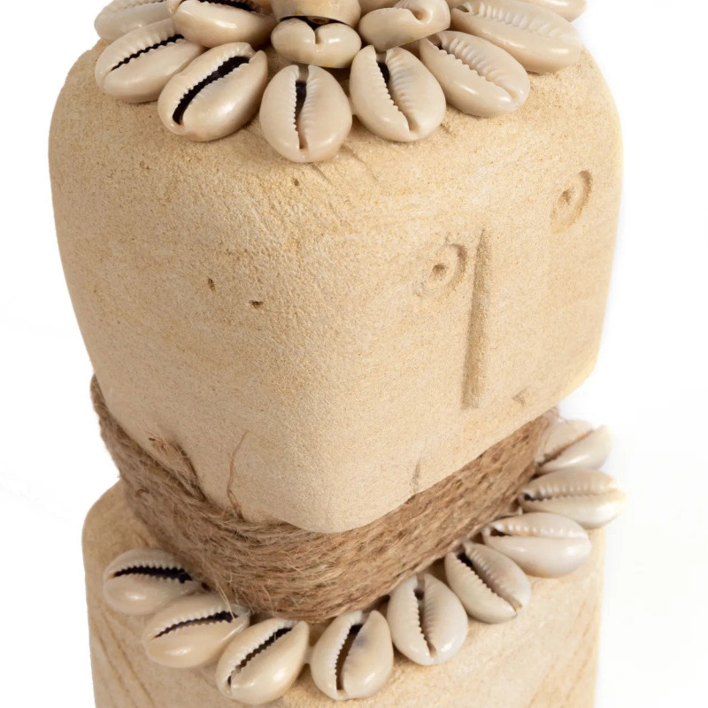 Statuette déco primitive wabi-sabi Hauteur 20 cm Grès Beige sable Coquillage The Sumba Stone 