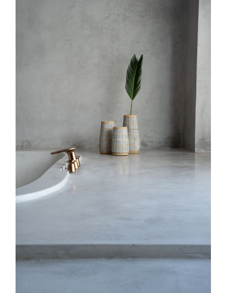 Vase Rond Hauteur 31 cm en Terre cuite Gris béton Raphia Naturel The Cutie 