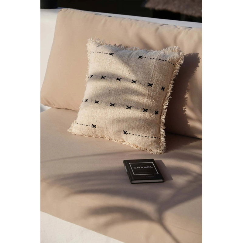 House de coussin originale Carrée 50x50 en Coton Naturel Noir Avec franges The French Kiss 