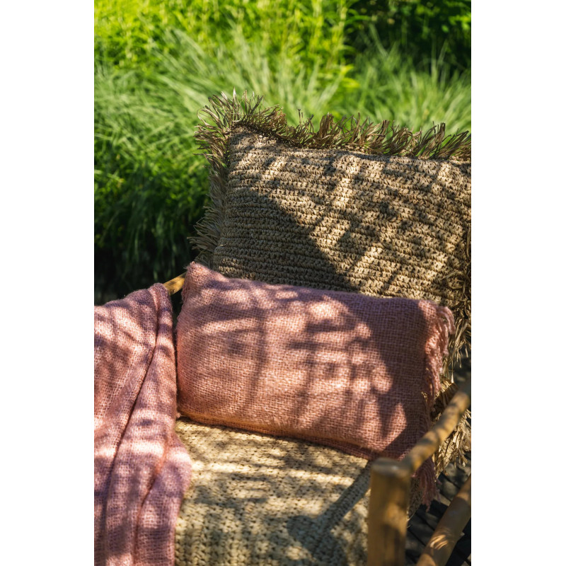 Housse de coussin Rectangulaire 50x30 en Coton Rose saumon avec franges The Oh My Gee 