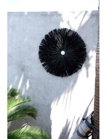 Décoration murale originale Jujuhat balinais 50 cm en Raphia Noir The Raffia 