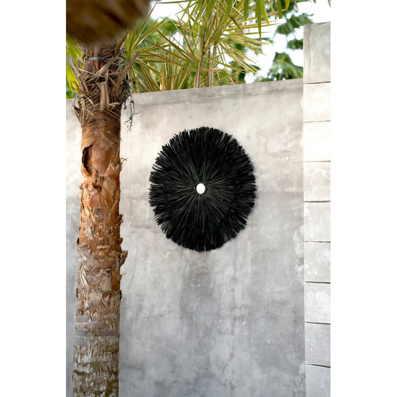 Décoration murale originale Jujuhat balinais 50 cm en Raphia Noir The Raffia 