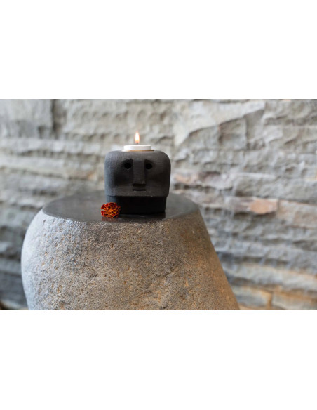 Bougeoir Personnage 10 cm en Grès Noir The Sumba Stone 