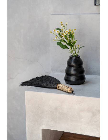 Vase Rond Hauteur 17 cm en Terre cuite Noir The Burned 