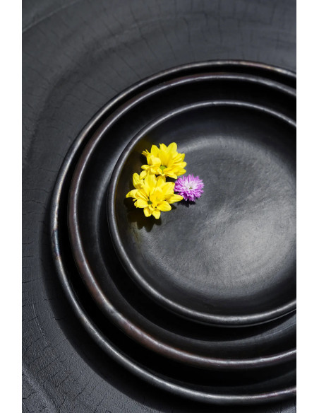 Assiette plate indonésienne Ronde 26 cm Terre cuite Noir The Burned 