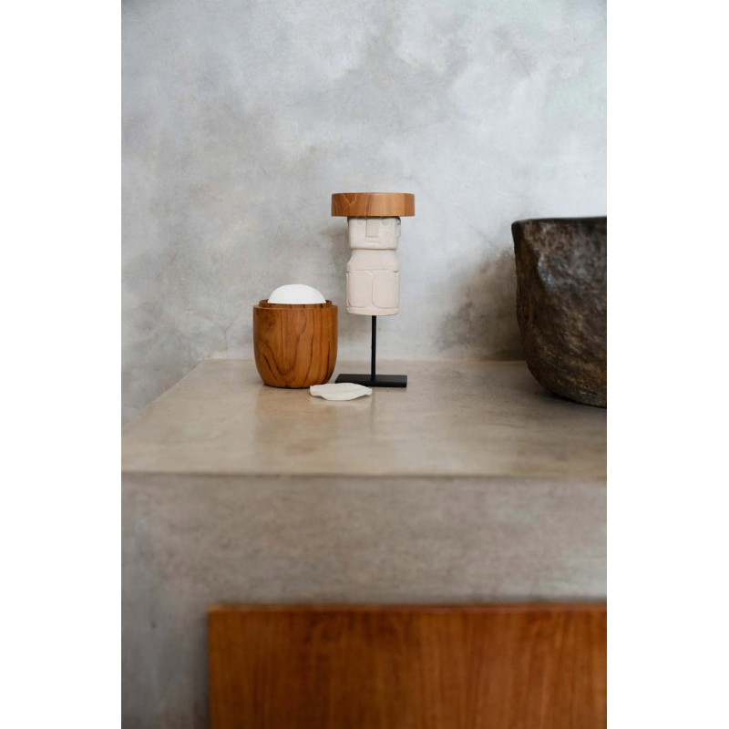 Statuette déco sur pied ethnique Homme Hauteur 17 cm en Grès Naturel Métal Noir The Sumba 