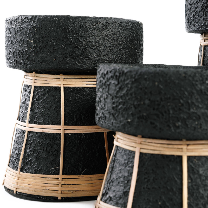 Bougeoir sur pied Rond Hauteur 12 cm en Terre cuite Noir Raphia Naturel The Serene 