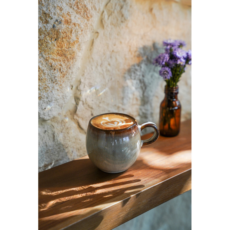 Mug rustique chic H 8 cm Céramique Vert de gris Marron foncé Beige The Comporta 