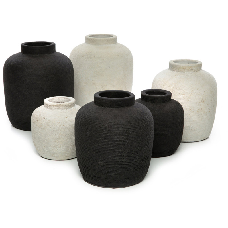 Vase Rond Hauteur 18 cm en Terre cuite Noir The Peaky 