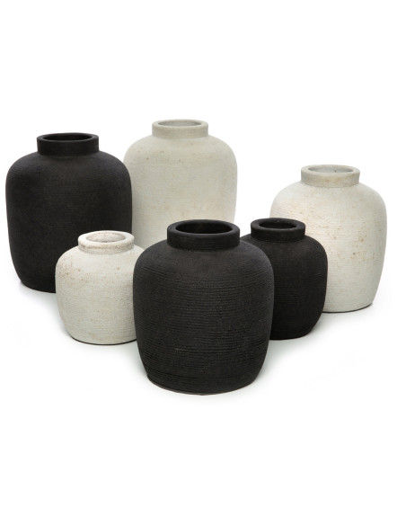 Vase Rond Hauteur 18 cm en Terre cuite Noir The Peaky 