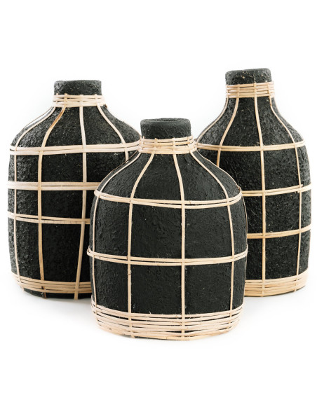 Vase Bouteille Hauteur 19 cm en Terre cuite Noir Raphia Naturel The Whoopy 