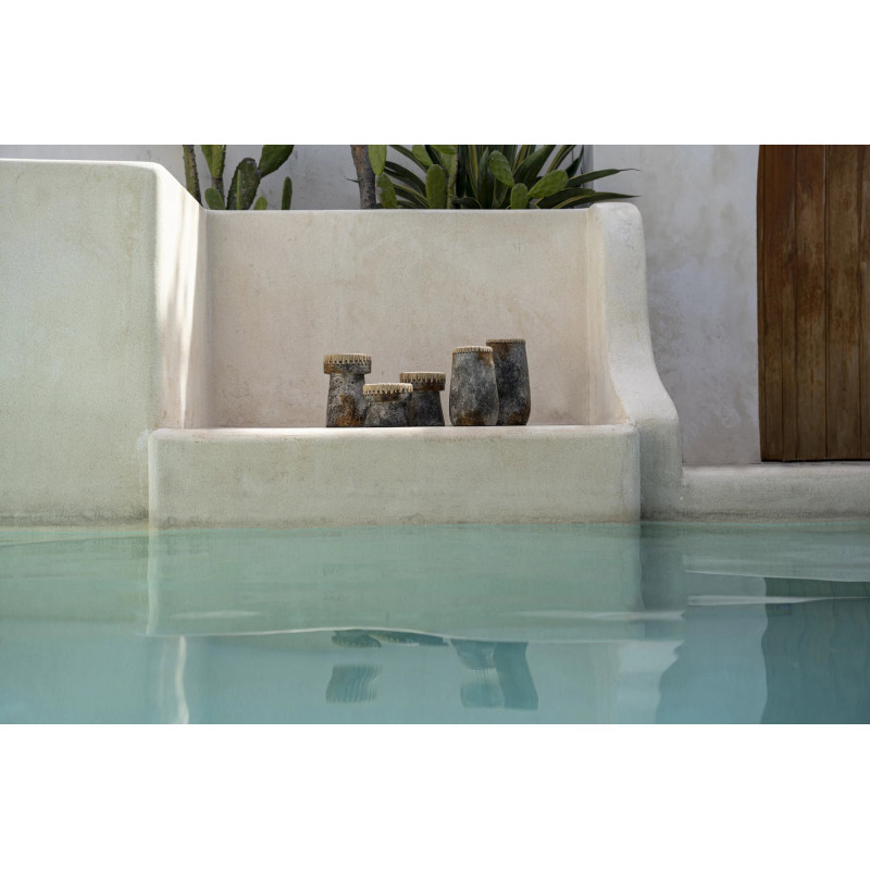 Bougeoir sur pied Rond Hauteur 20 cm en Terre cuite Gris antique Raphia Naturel The Pretty 