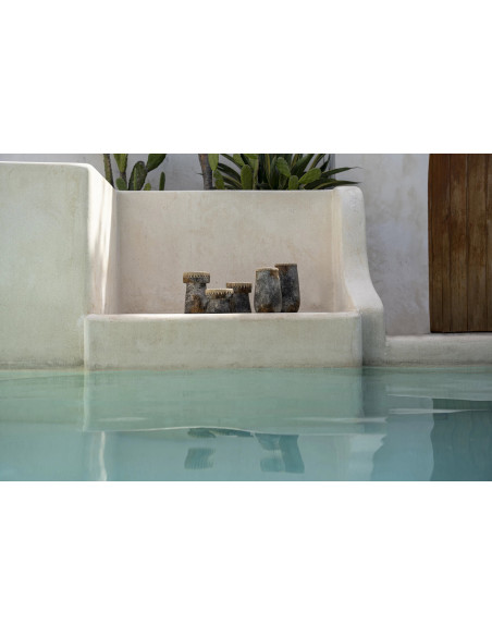 Bougeoir sur pied Rond Hauteur 20 cm en Terre cuite Gris antique Raphia Naturel The Pretty 