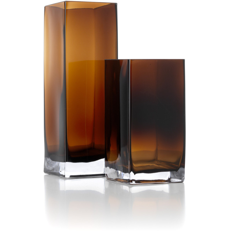 Vase design minimaliste Cubique H 20 cm Verre recyclé Ambre The Amber Cuboid 