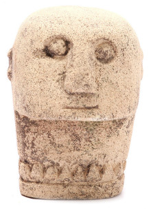 Statuette déco primitive wabi-sabi Hauteur 9 cm Grès Beige sable Vieilli The Sumba Stone 