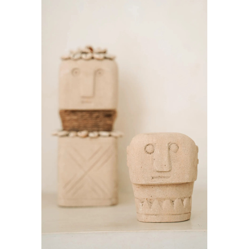 Statuette déco primitive wabi-sabi Hauteur 9 cm Grès Beige sable Vieilli The Sumba Stone 