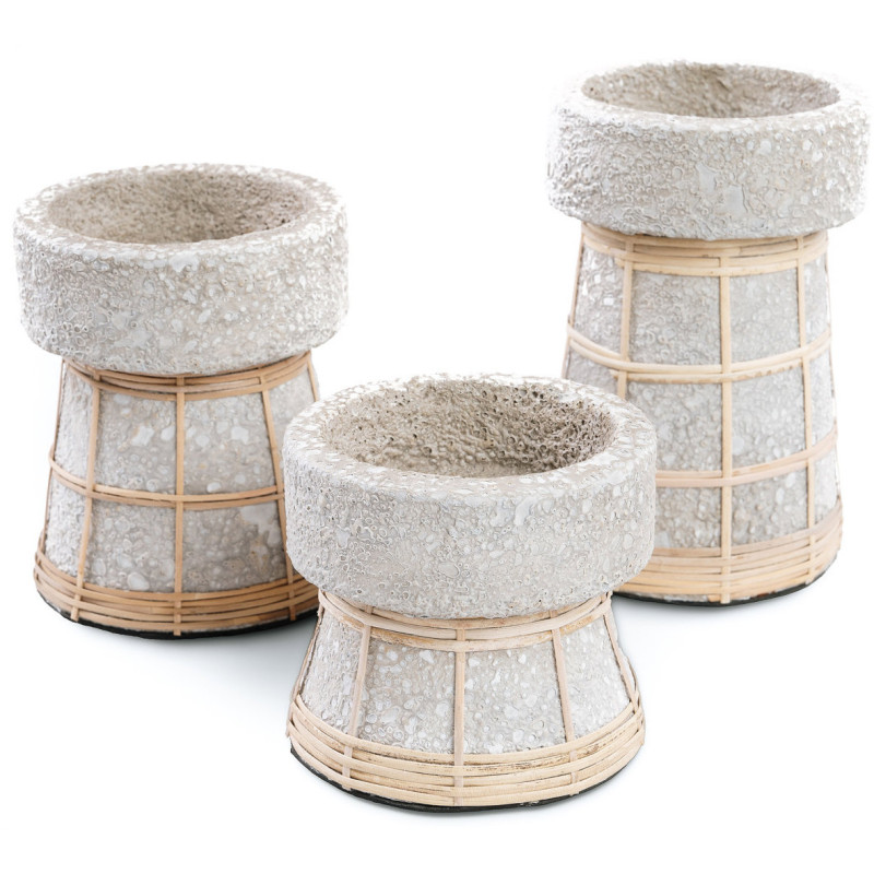 Bougeoir sur pied Rond Hauteur 16 cm en Terre cuite Gris béton Raphia Naturel The Serene 
