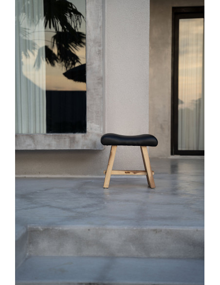 Tabouret moderne Rectangulaire en Bois de suar Naturel Cuir véritable Noir The Suar 