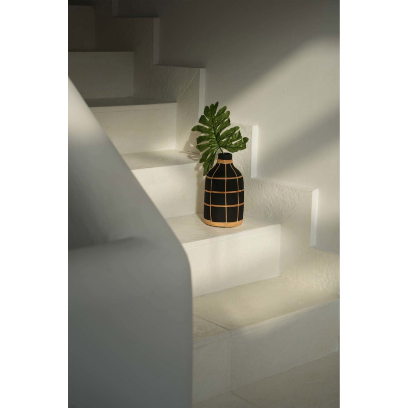 Vase Bouteille Hauteur 24 cm en Terre cuite Noir Raphia Naturel The Whoopy 