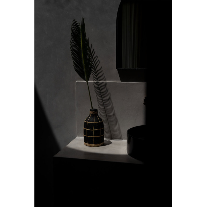 Vase Bouteille Hauteur 24 cm en Terre cuite Noir Raphia Naturel The Whoopy 