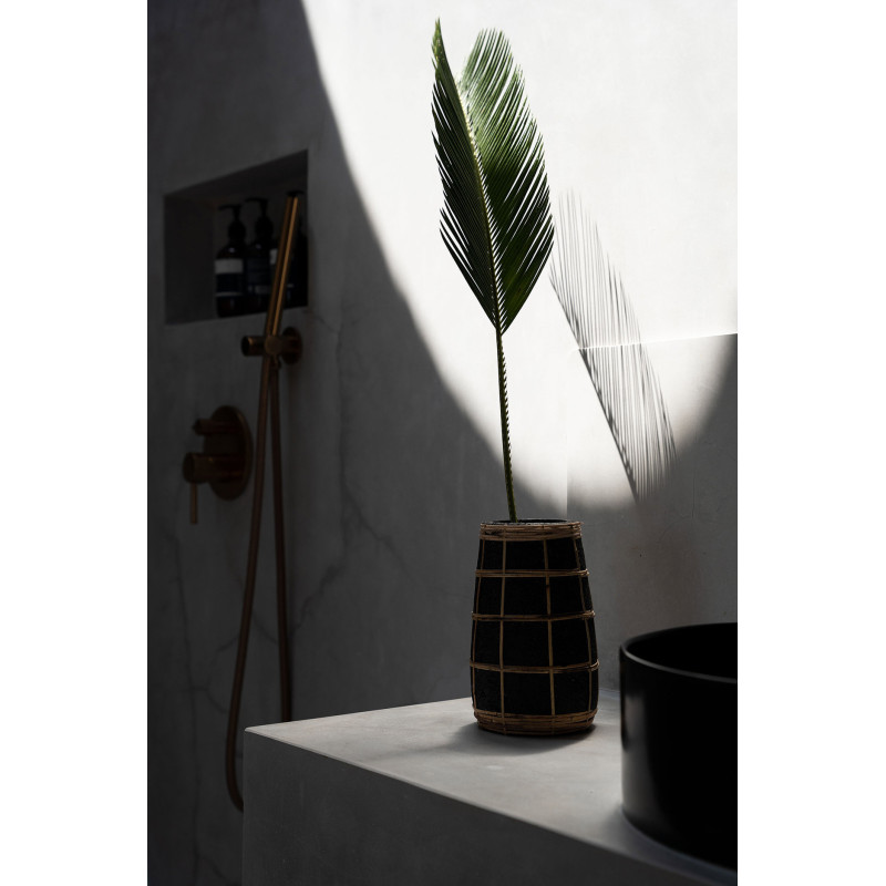Vase Rond Hauteur 22 cm en Terre cuite Noir Raphia Naturel The Cutie 