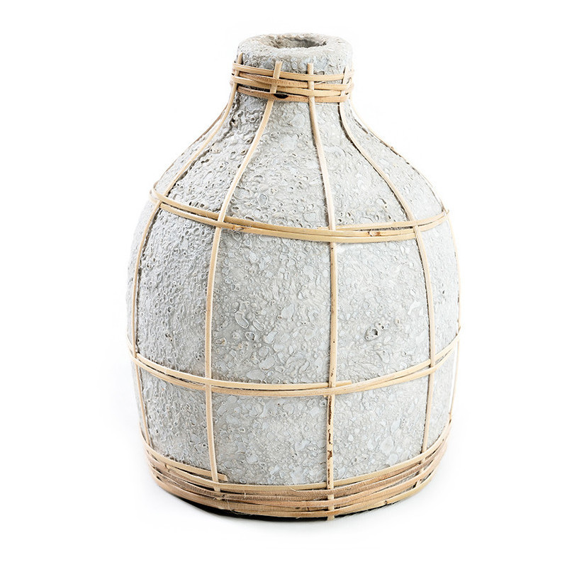 Vase Bouteille Hauteur 19 cm en Terre cuite Gris béton Raphia Naturel The Whoopy 
