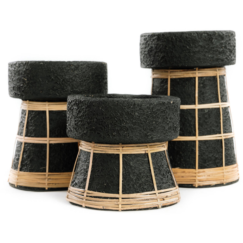 Bougeoir sur pied Rond Hauteur 20 cm en Terre cuite Noir Raphia Naturel The Serene 