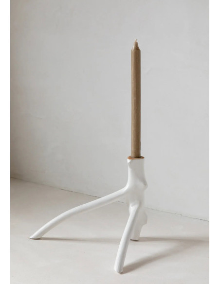 Bougeoir Original Hauteur 20 cm en Bois Blanc The Triple Twig 