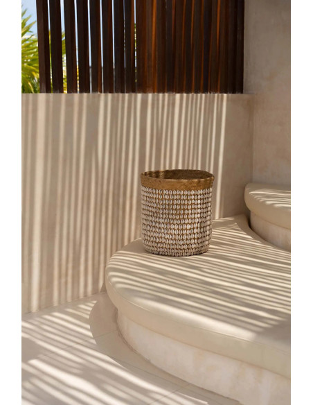 Panier de rangement bohème chic Rond 34 cm Fibre végétale Naturel Tressé Coquillage cauris The Pandan 